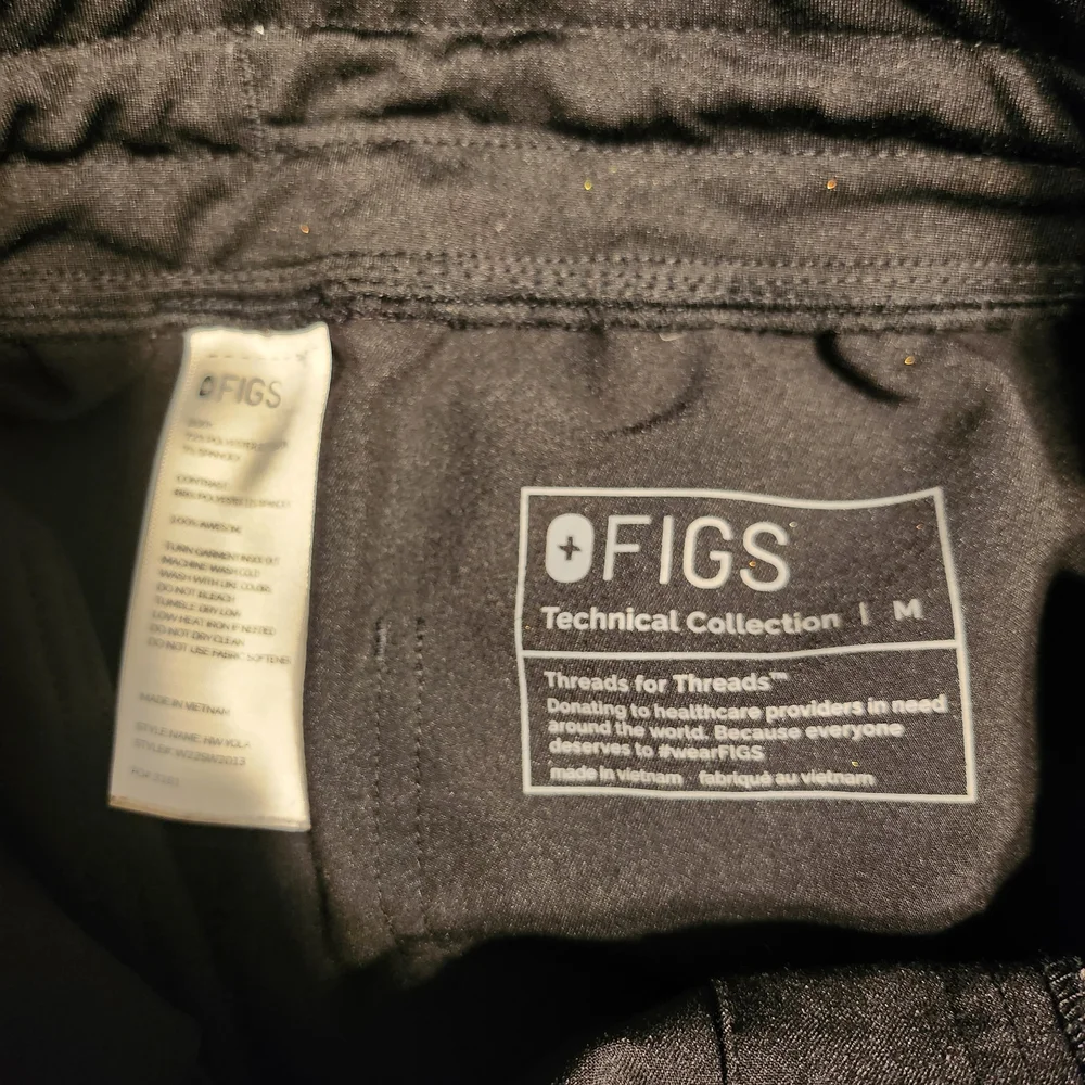 Figs Technical Collection Black Pants - Picture 3 of 3