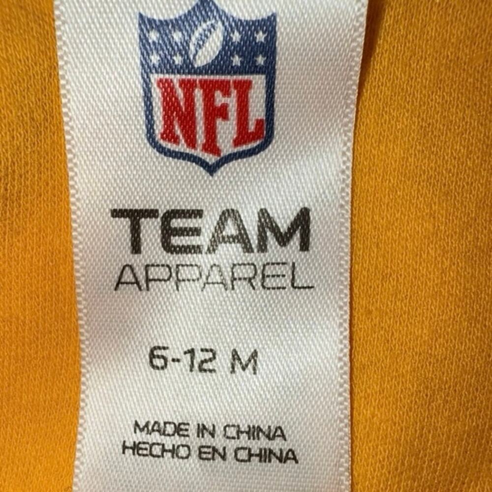NFL Green Bay Packers One Piece onesie Baby Outfit Size 6-12 months green yellow - Picture 2 of 2