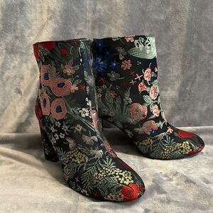 Metaphor Flora Ankle Boots