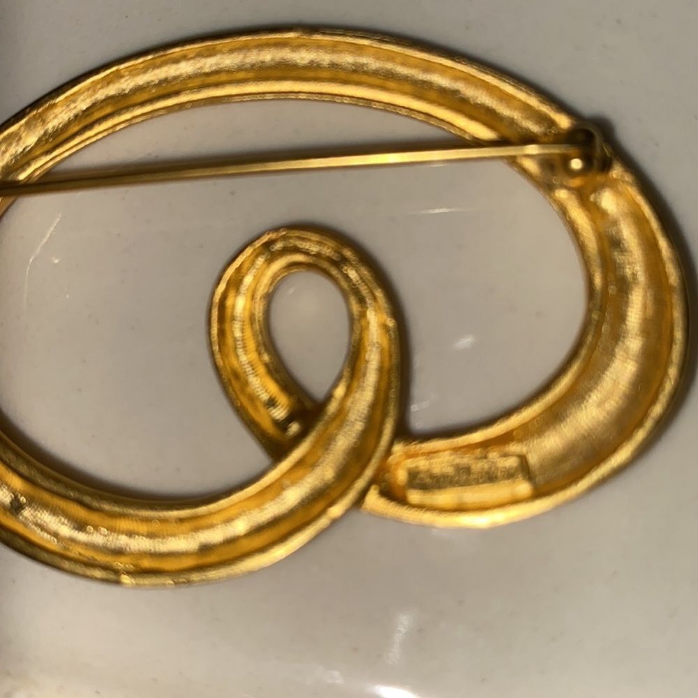 Vintage Collection of 3 brooch/ scarf pins - Picture 4 of 6