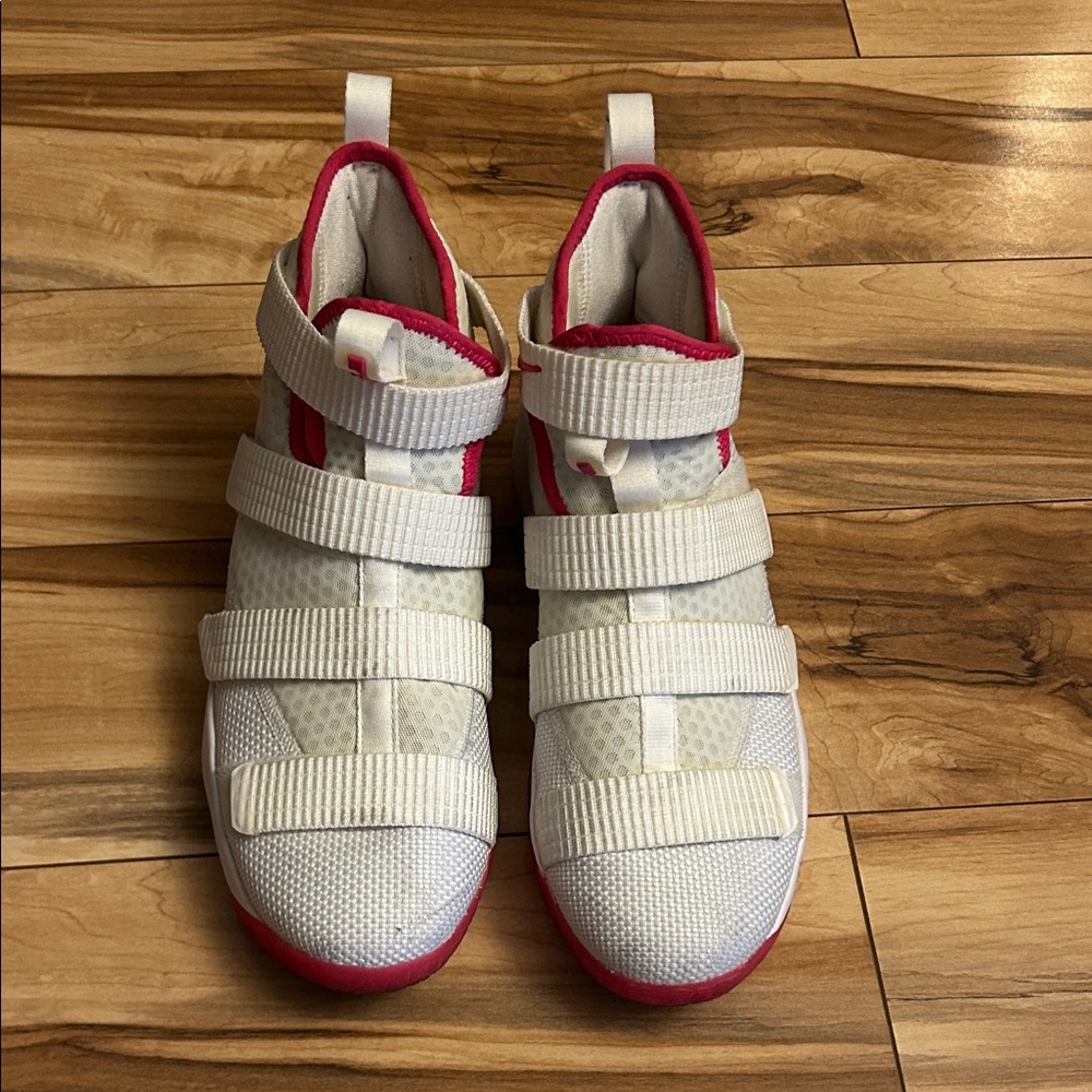 NIKE LeBron Soldier 11 EP ‘Kay Yow’