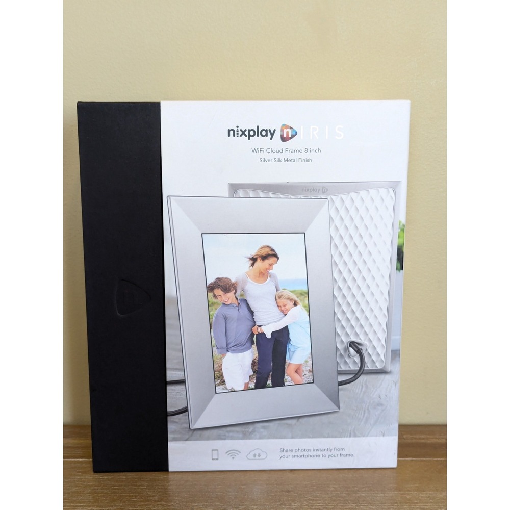 Nixplay IRIS 8" Wi-Fi Cloud Digital Photo Frame Silver -Pre-owned -Tested WORKS!