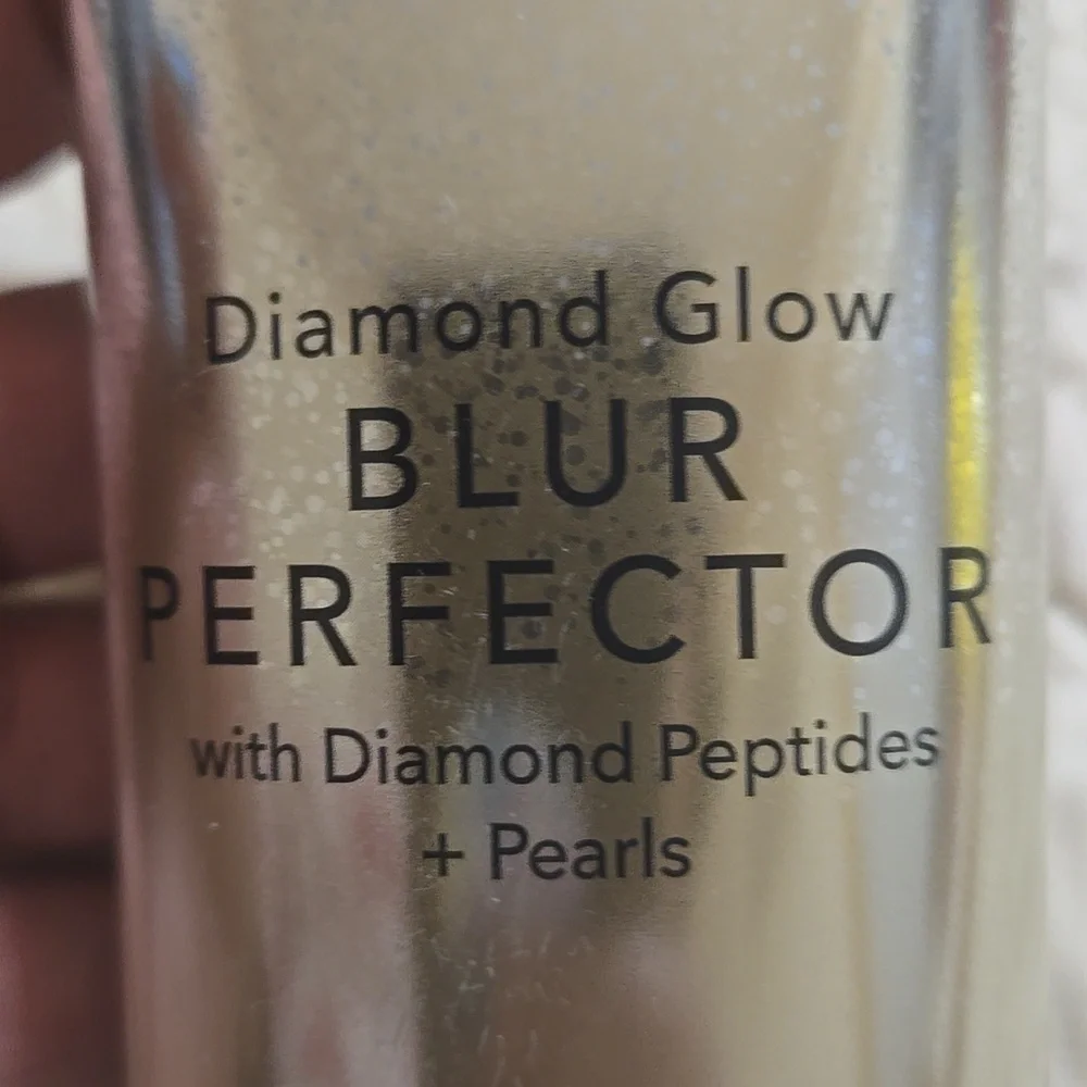 Nakery Beauty Glow Blur Perfector - - Picture 4 of 4