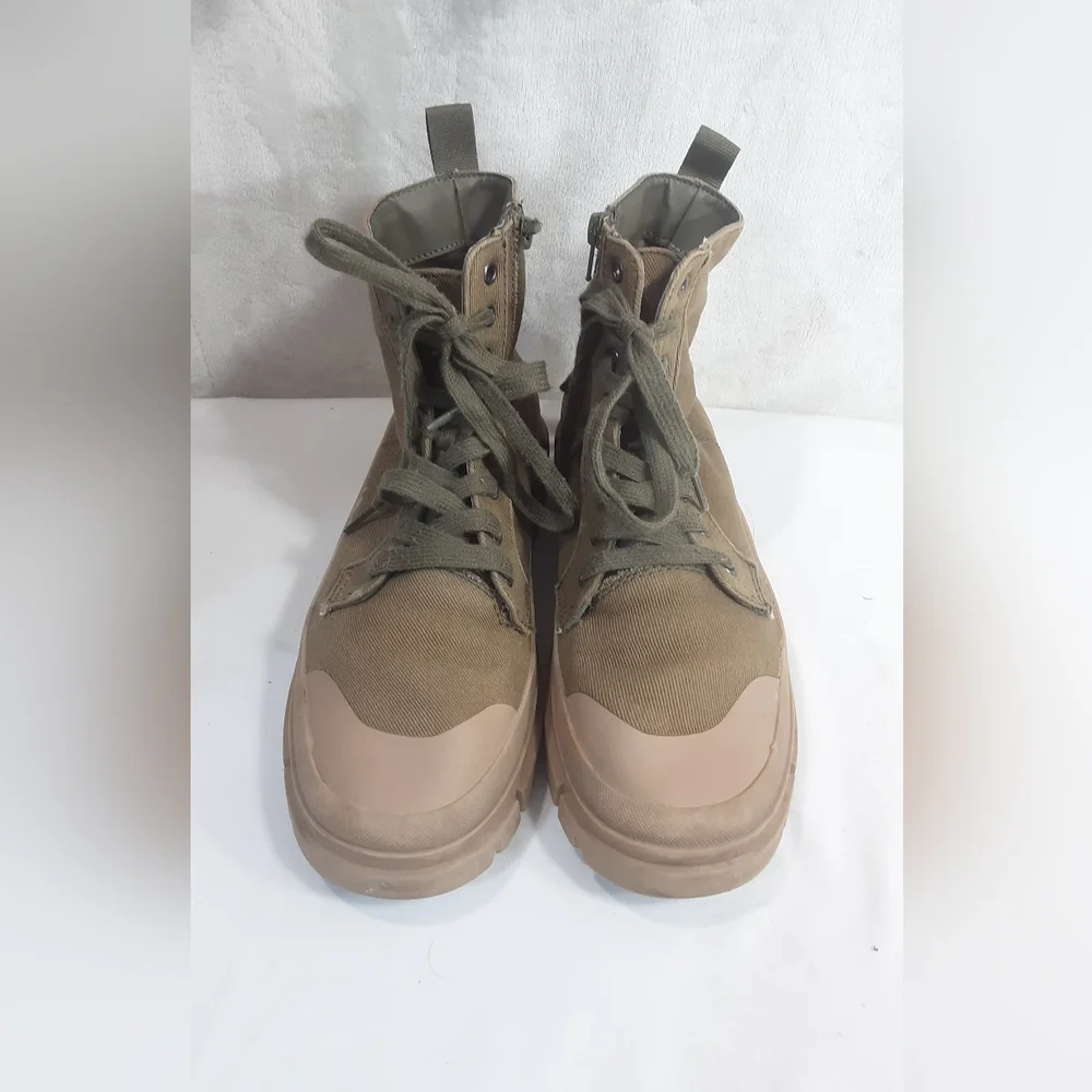 No Boundaries Boots - Picture 1 of 12