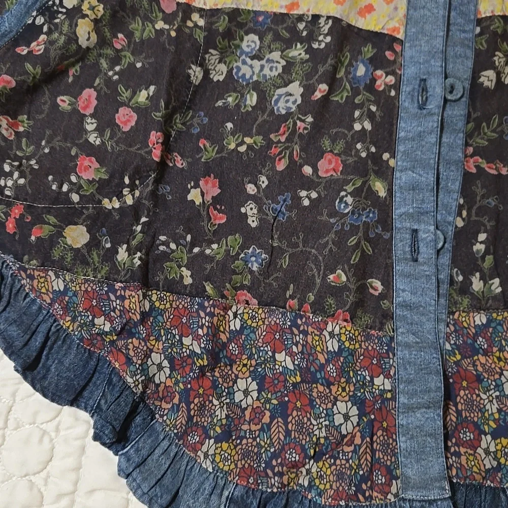 Vintage-Inspired Mixed Floral Patchwork Button-Up Jacket - Denim Trim - Picture 7 of 11