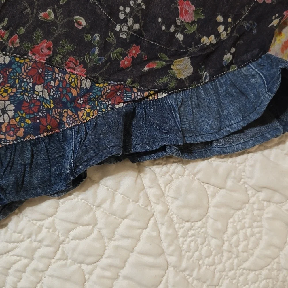 Vintage-Inspired Mixed Floral Patchwork Button-Up Jacket - Denim Trim - Picture 8 of 11
