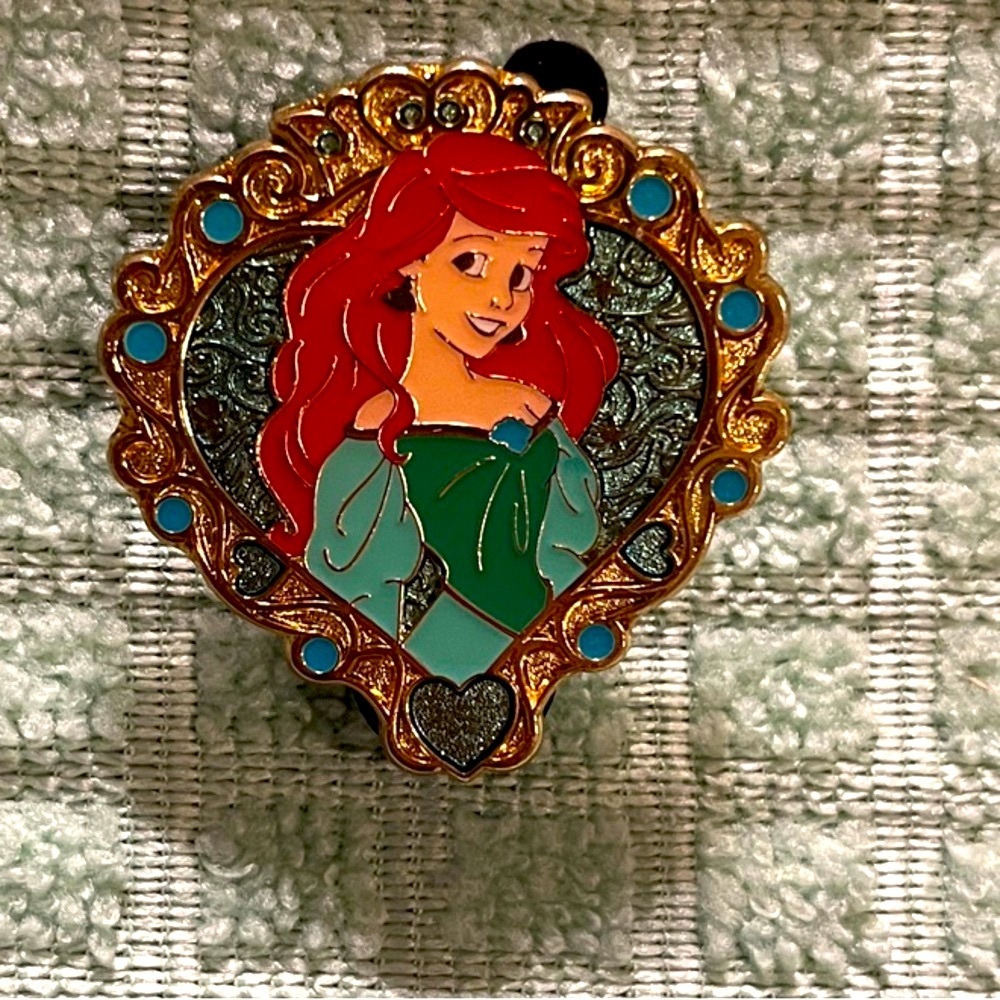 Little Mermaid Princess Ariel Enamel Trading Pin with Gold Accents