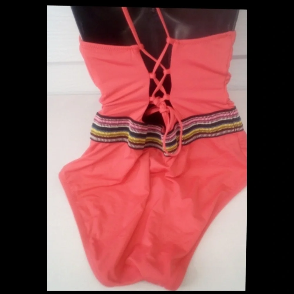 One-Shoulder Coral Swimsuit with Decorative Waistband.46 - Picture 4 of 7