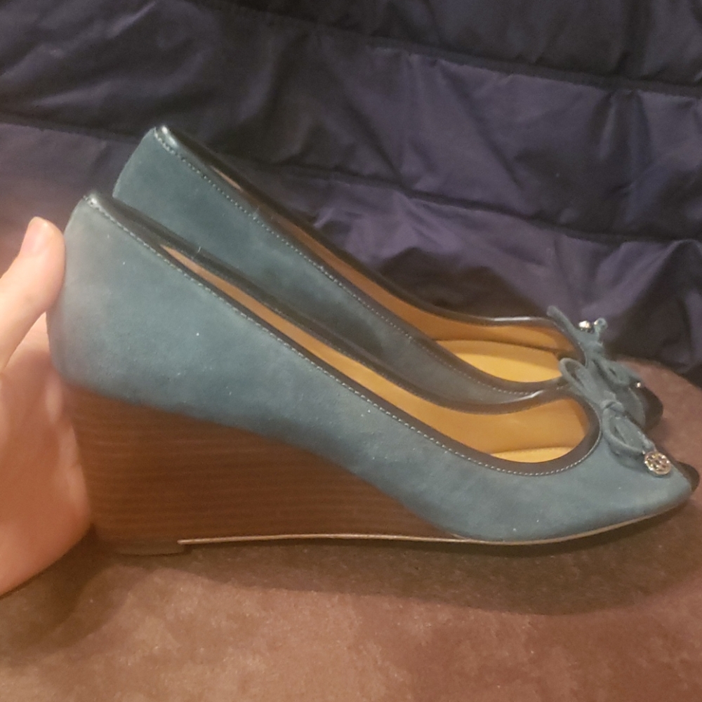 COACH SUEDE TEAL WEDGE HEELS 9 cy - Picture 7 of 7