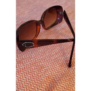 Oscar De La Renta Sunglasses