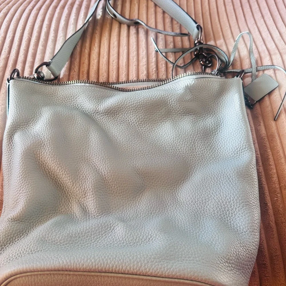 Coach 1941 Duffle Bag pebbled slight blue undertone - Picture 1 of 13