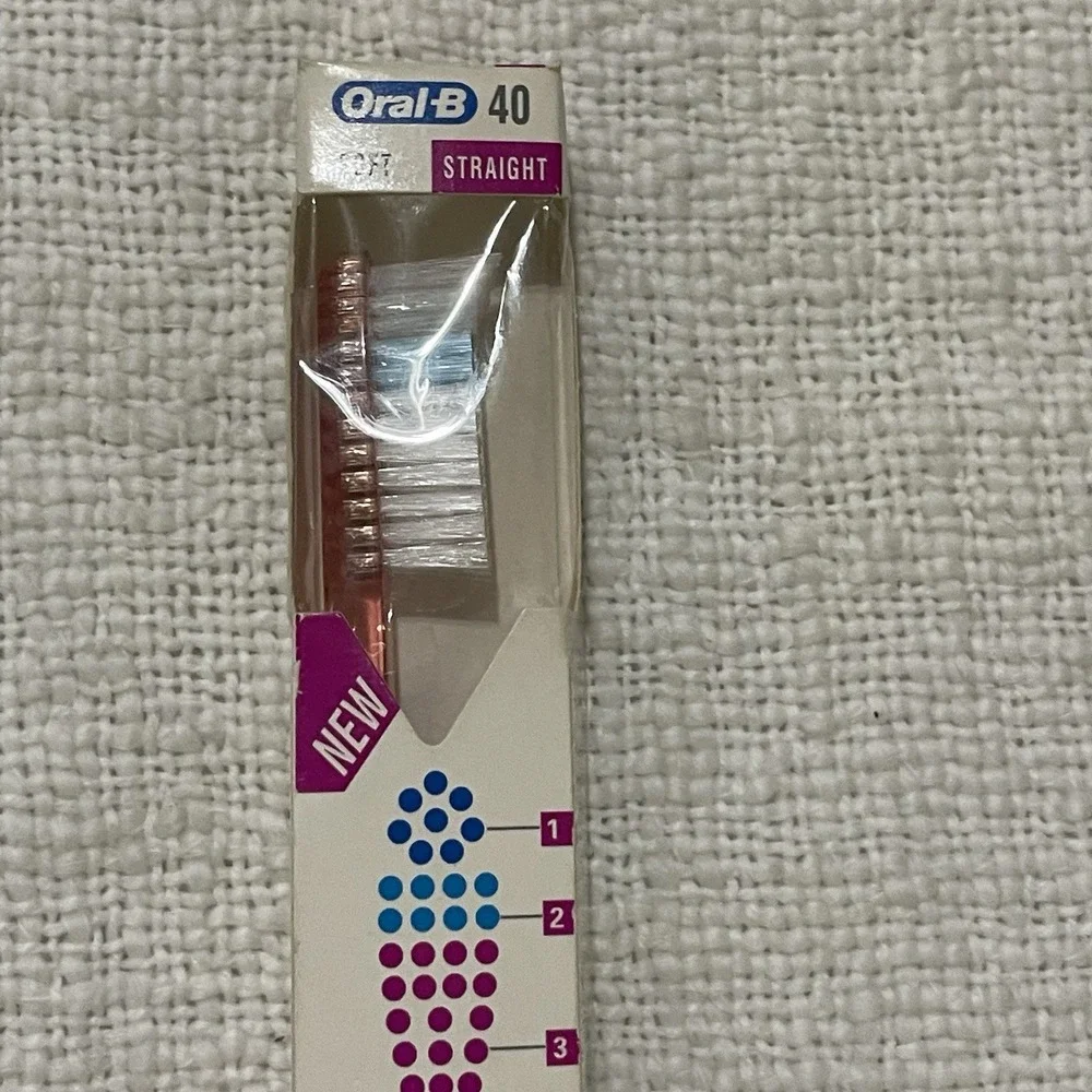 Vintage 1993 Oral-B Advantage Toothbrush Blue 30 Soft Straight Indicator New - Picture 2 of 4