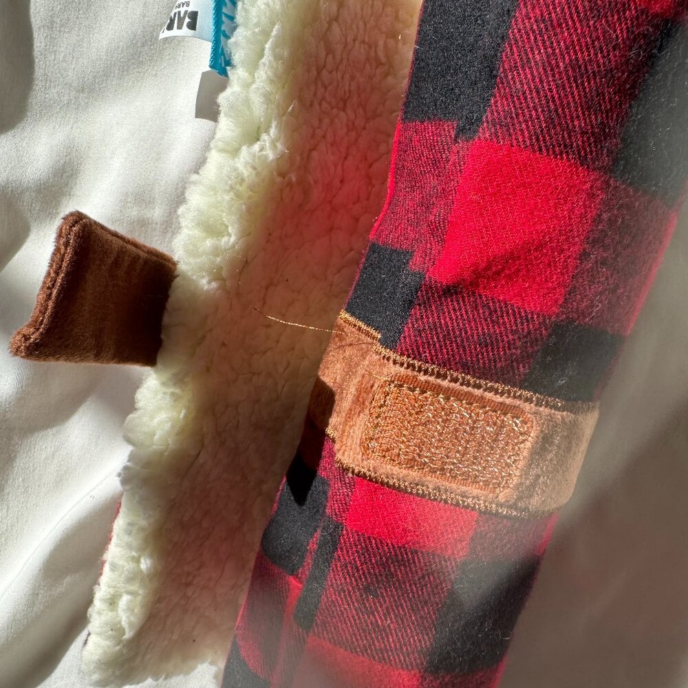 NWOT Bark Box Hygge Snuggler Blanket Squeak Toy, Red and Black Plaid, Large Dog - Picture 11 of 11