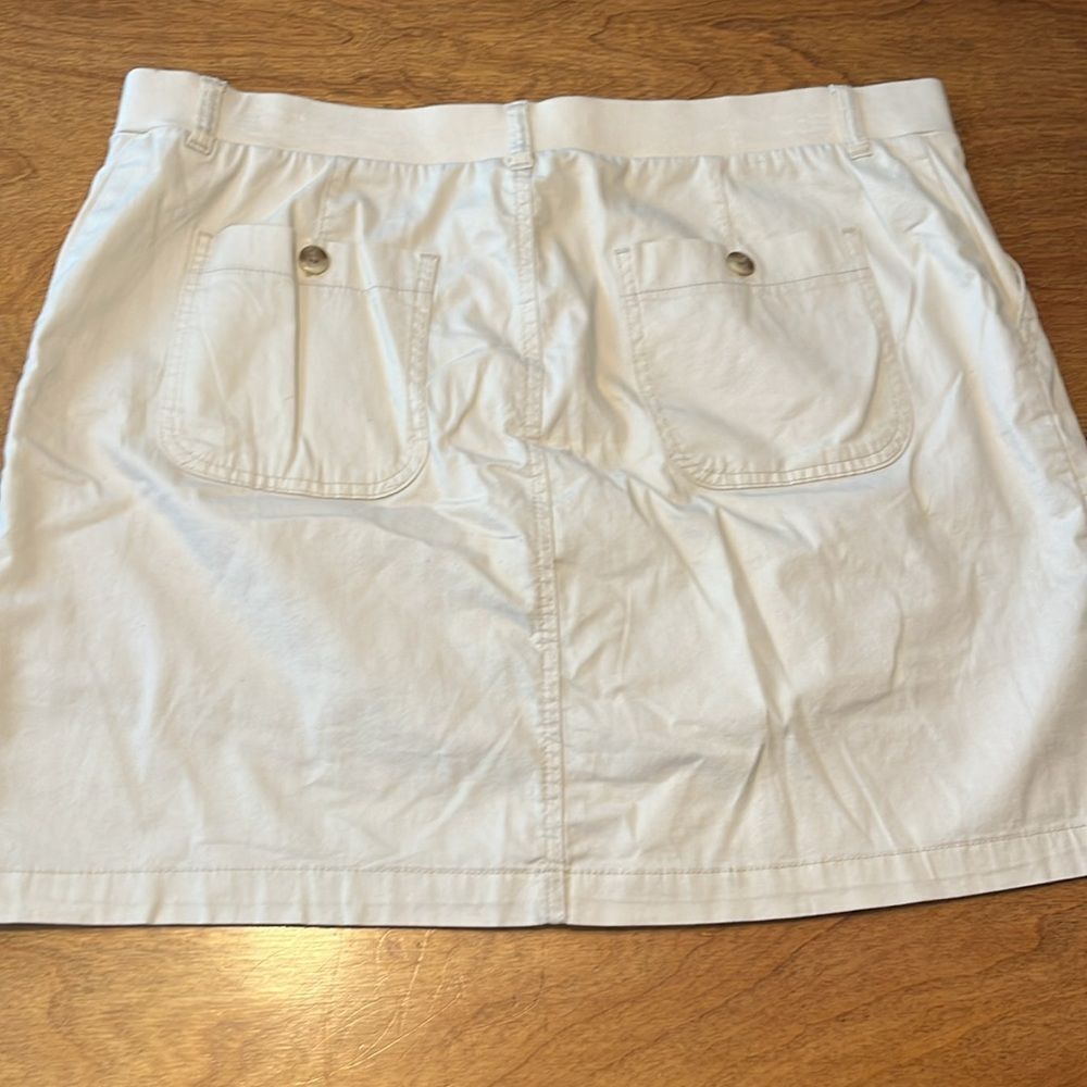 NWT Lee Light Tan Midrise Skort - Picture 3 of 8