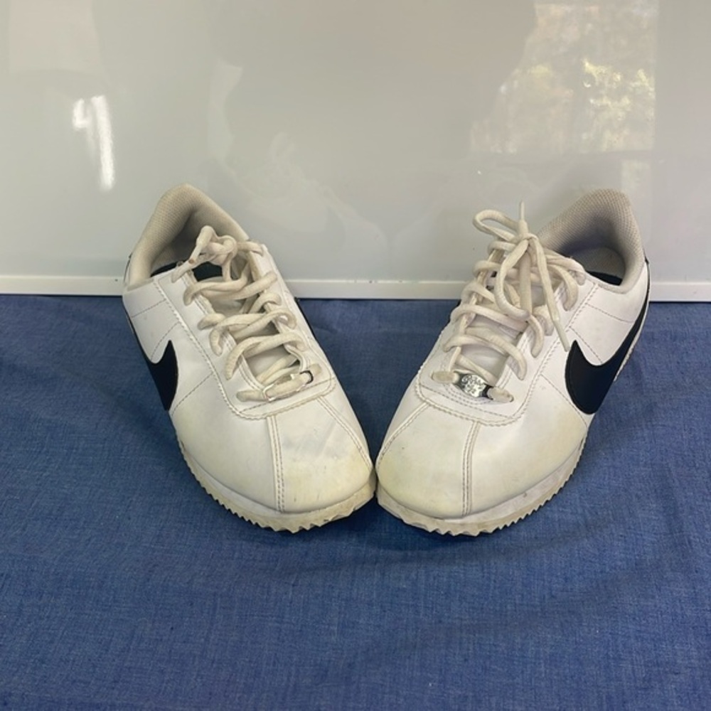 Nike Cortez 72 sneakers white/black leather women size 5.5Y