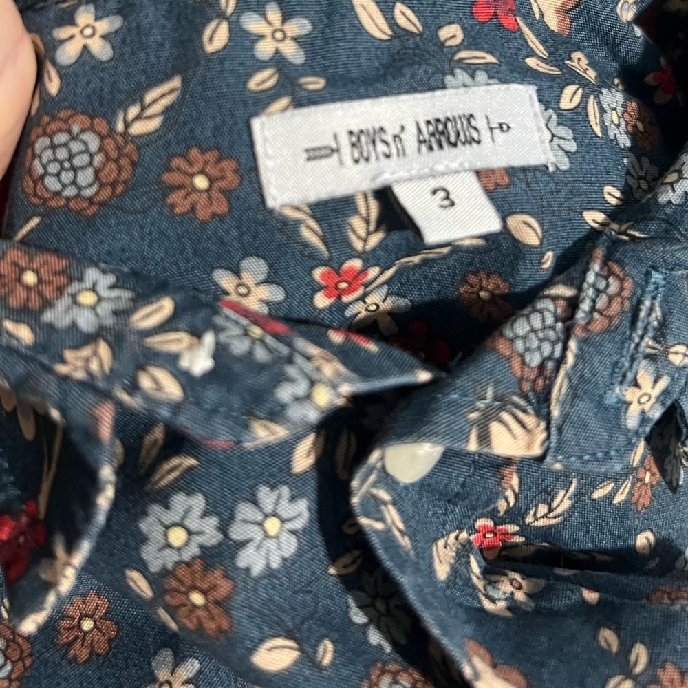 Boys + Arrows Navy Floral Short-Sleeve Button-Down Shirt Size 3 - Picture 4 of 5