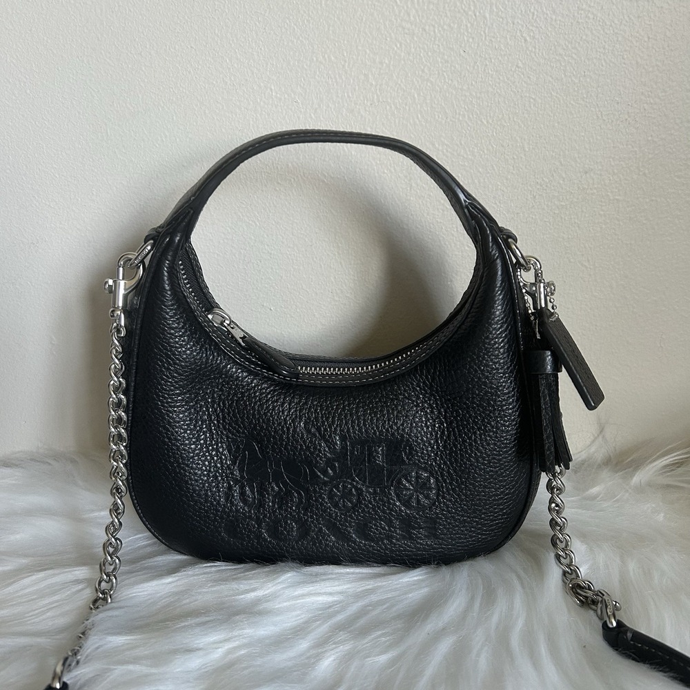 Coach Carmen Black Pebbled Leather Shoulder Bag Excellent