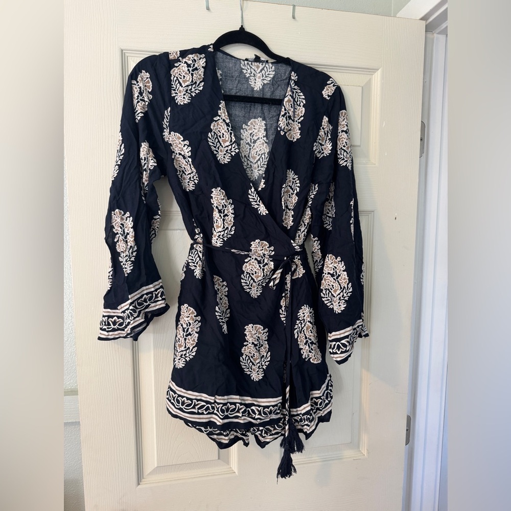 nWT fashion nova navy blue palsy Abby romper sz M