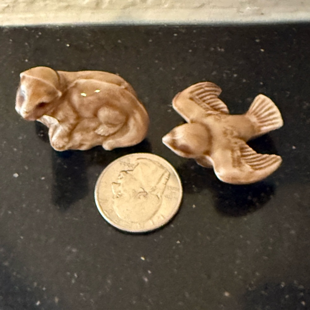 Wade Whimsies England Ceramic Otter   & Bird  Set - 2 Brown pottery