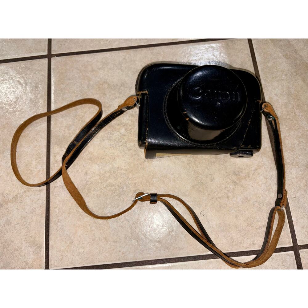 Vintage Canon canonet camera 45mm