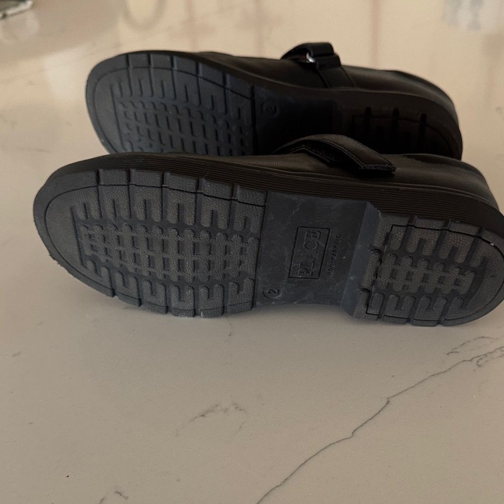 The Children's Place Classic Black Mary Jane Dress Shoes - Picture 6 of 12