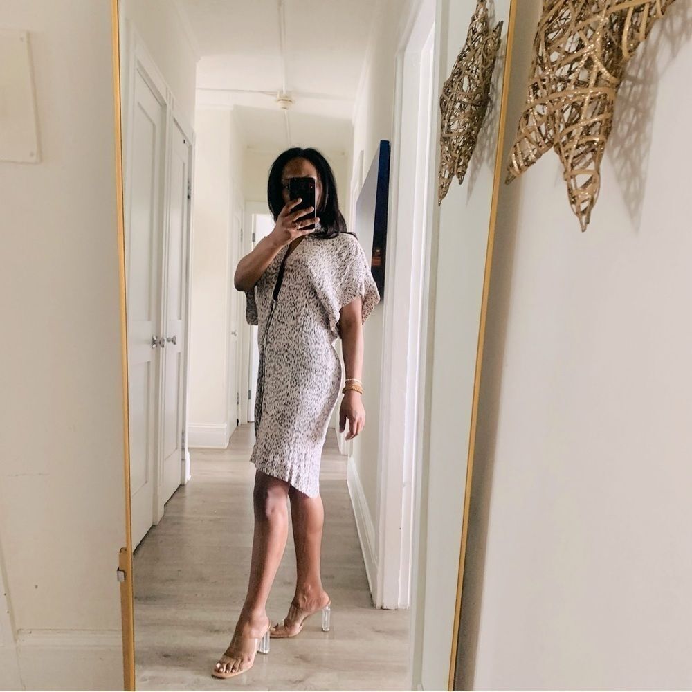 VICI CREAM MINI DRESS - Picture 4 of 15