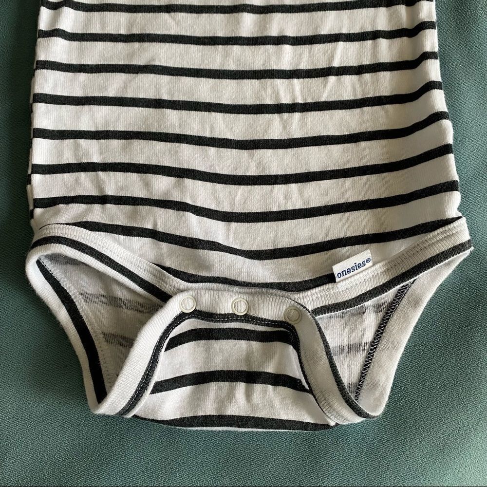 4/$20 Gerber Onesie - Picture 3 of 5
