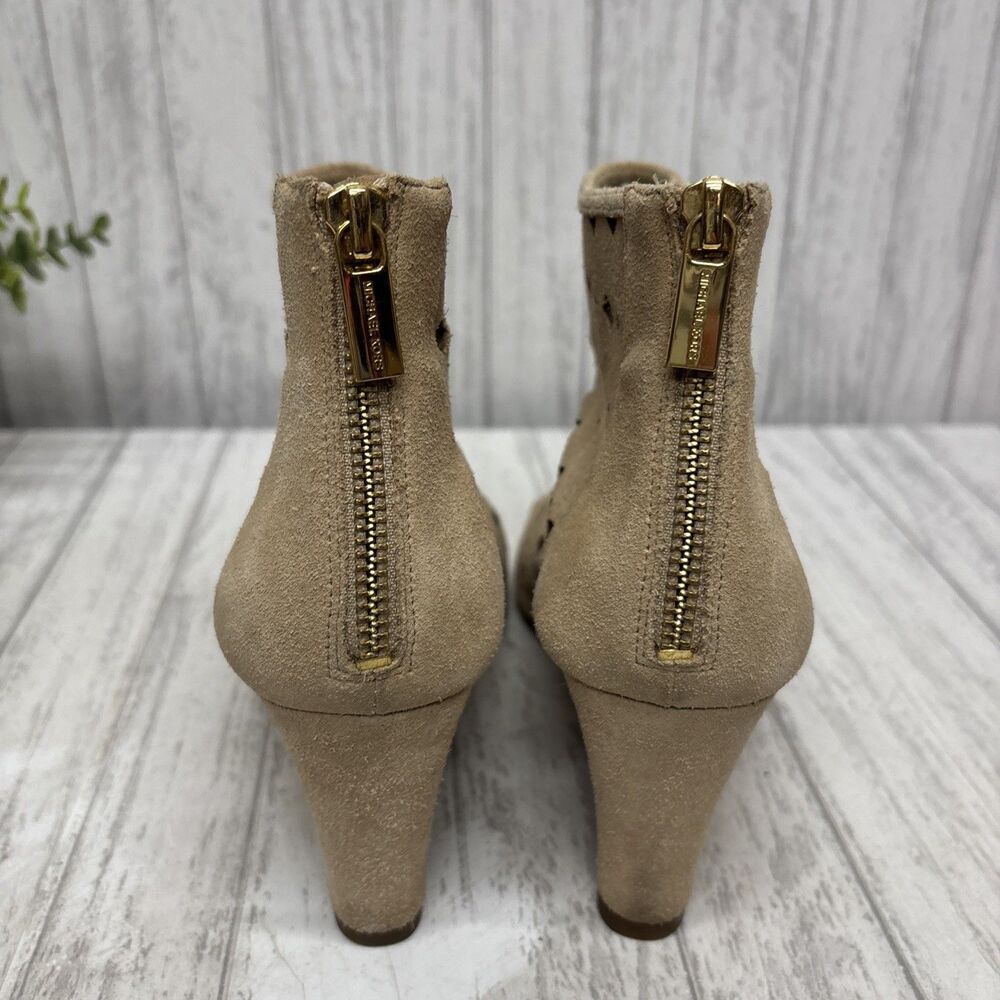 Womens Size 8 Michael Kors Suede Wedge Booties EUC - Picture 4 of 8
