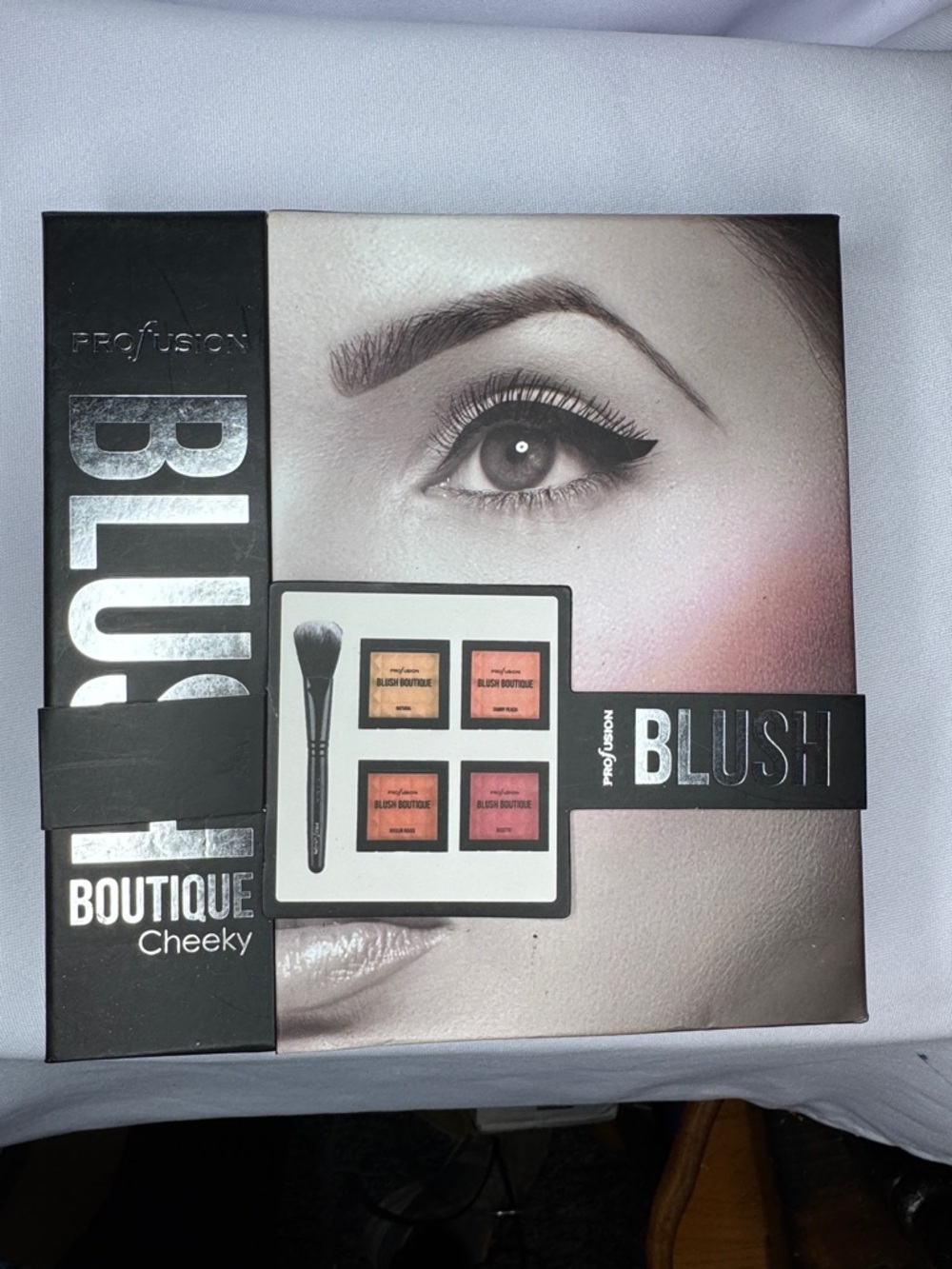 Profusion Blush Boutique Cheeky Set 4 Blushes + Brush New
