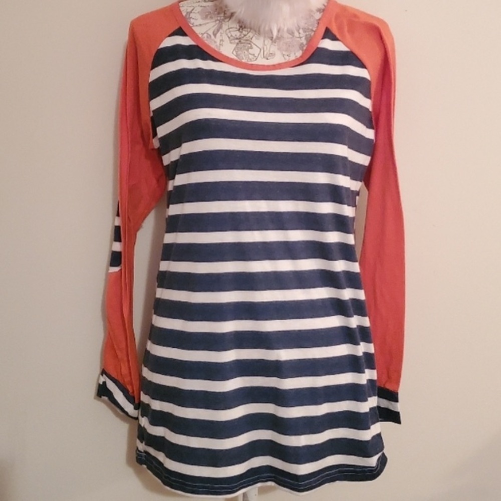 💎BUNDLE 4/$10💎 Striped top W/Elbow patches - Picture 6 of 7
