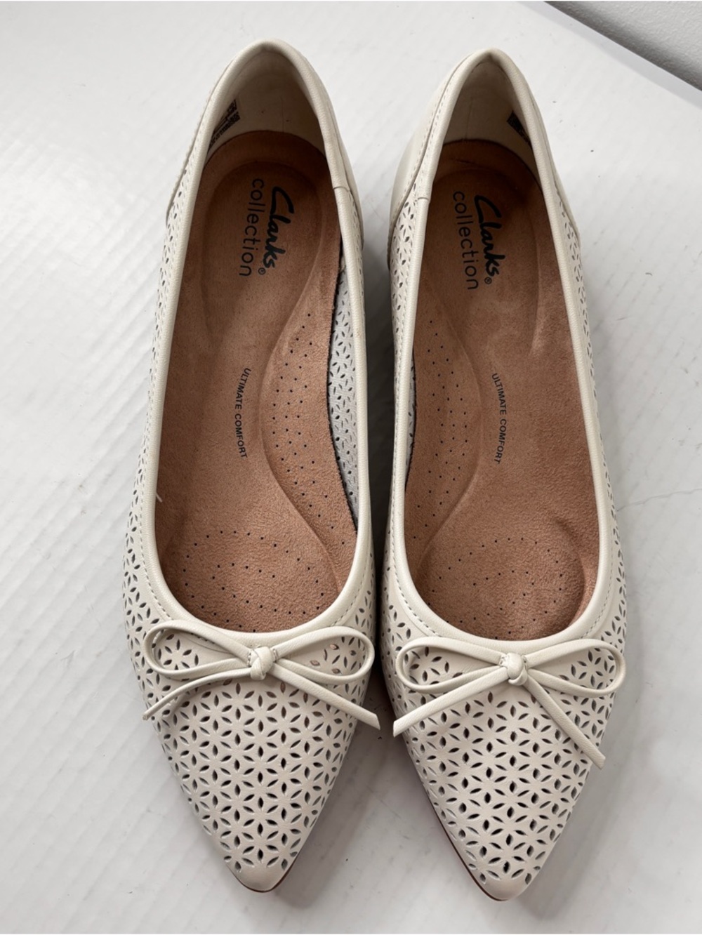 Clarks Women's Natalyn Step Off White Leather 26182037 Shoe Size 9 Comfort Flat - Picture 3 of 16