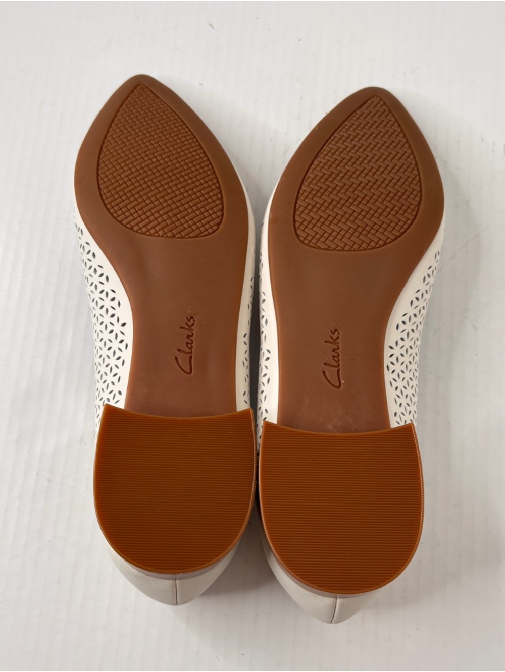 Clarks Women's Natalyn Step Off White Leather 26182037 Shoe Size 9 Comfort Flat - Picture 16 of 16
