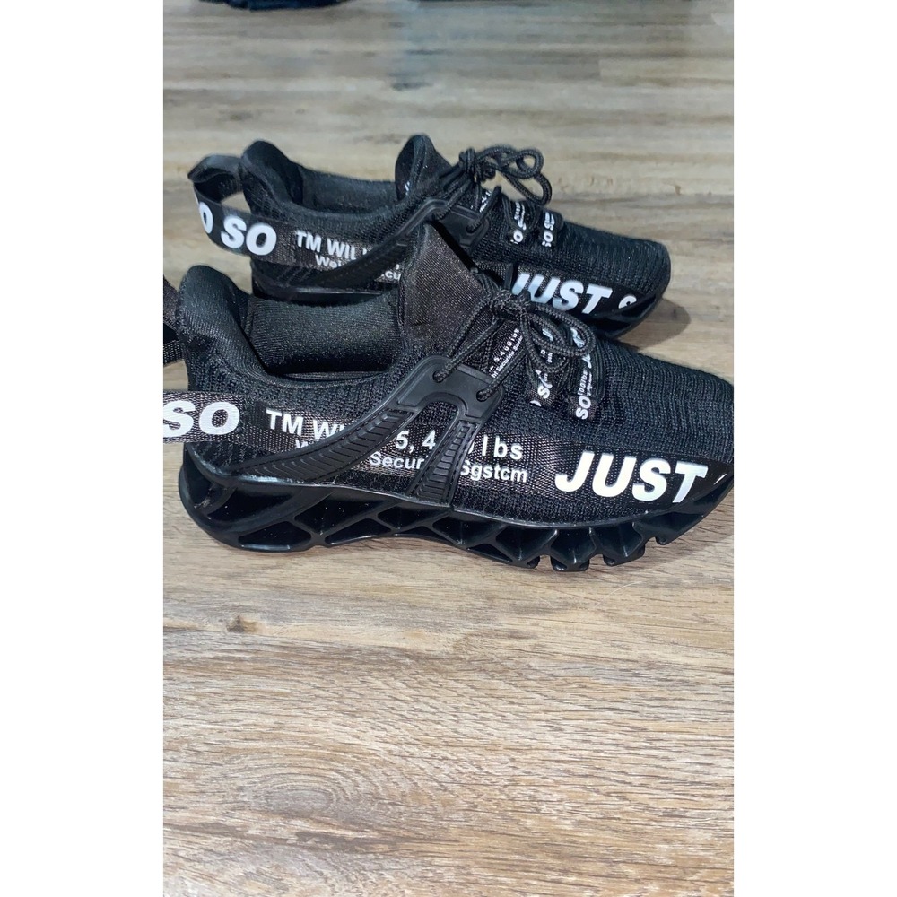 Youth Just So‎ So Unisex Athletic Shoes, Black, sz 36 (US 4)