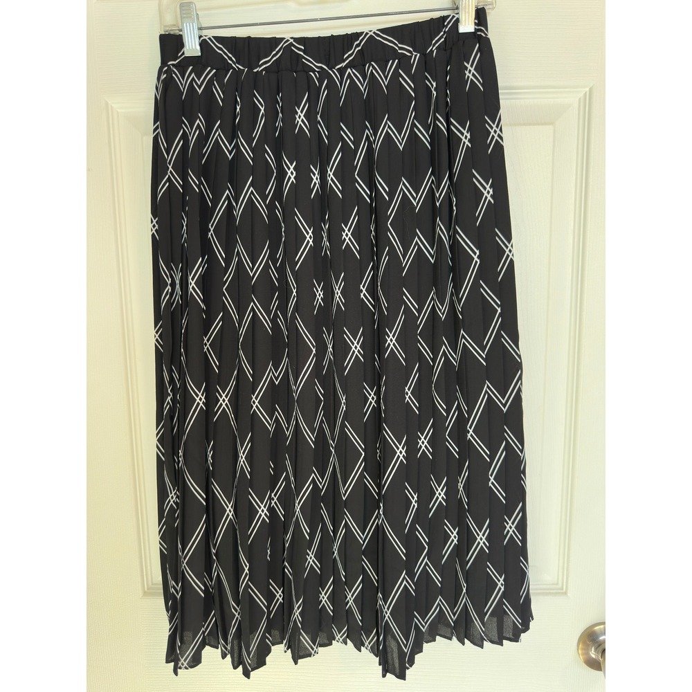Banana Republic Black‎ and white pleated skirt- midi - Size XS