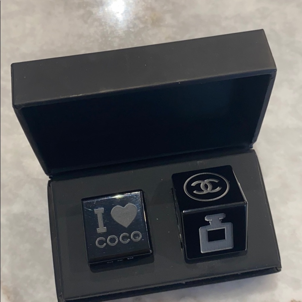CHANEL Black Box with Red LAS VEGAS Logo - Picture 2 of 15