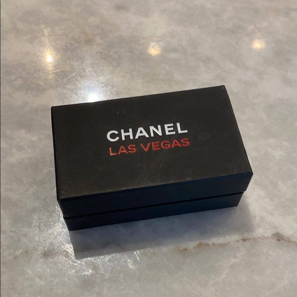 CHANEL Black Box with Red LAS VEGAS Logo - Picture 3 of 15