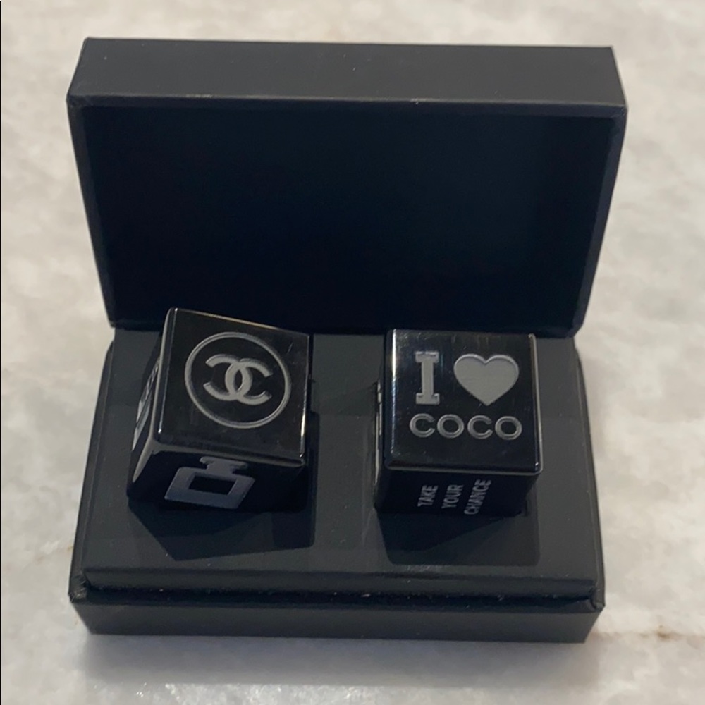 CHANEL Black Box with Red LAS VEGAS Logo - Picture 5 of 15