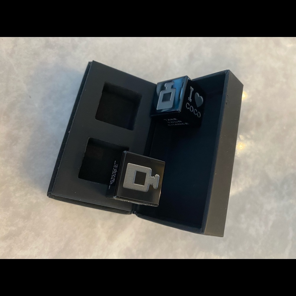 CHANEL Black Box with Red LAS VEGAS Logo - Picture 8 of 15