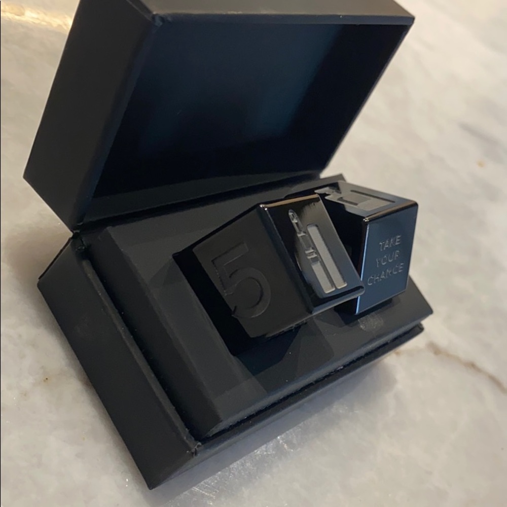 CHANEL Black Box with Red LAS VEGAS Logo - Picture 11 of 15