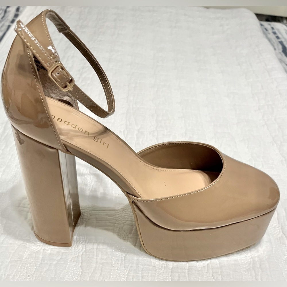 NEW STEVE MADDEN- Madden Girl Platform Pump in Dark Nude - Picture 3 of 13