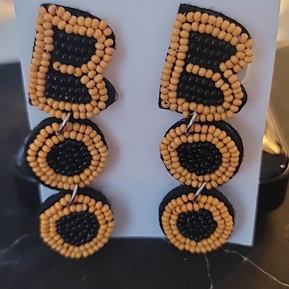 NWOT Halloween Beaded  Boo Earrings - Picture 3 of 3