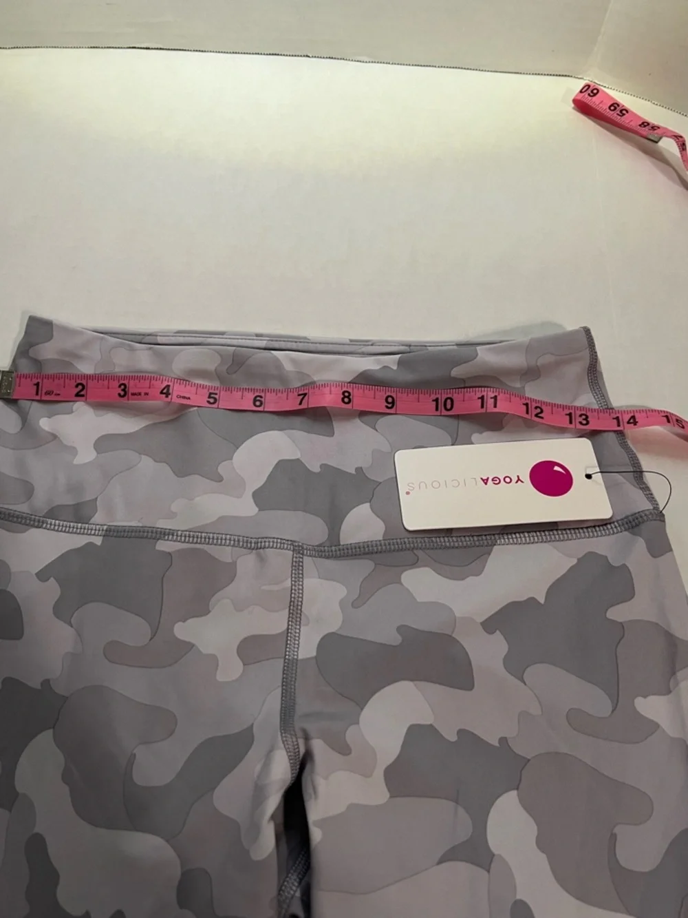 Yogalicious Camo Leggings Gray High Rise Athletic Yoga Pants Women Medium - Picture 6 of 8