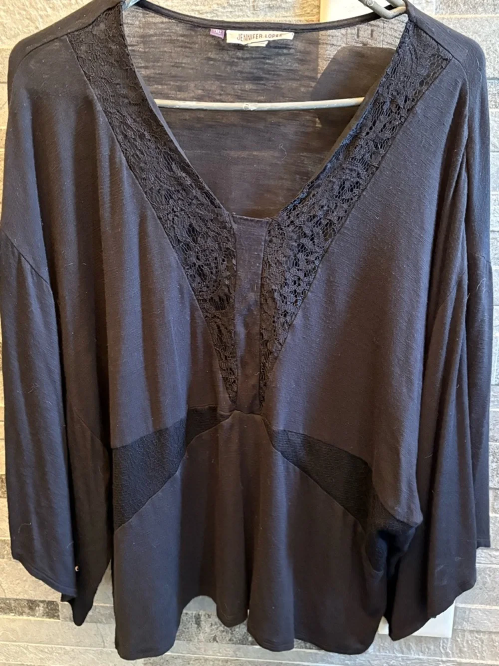 Jennifer Lopez Black Crewneck Top - Picture 1 of 3