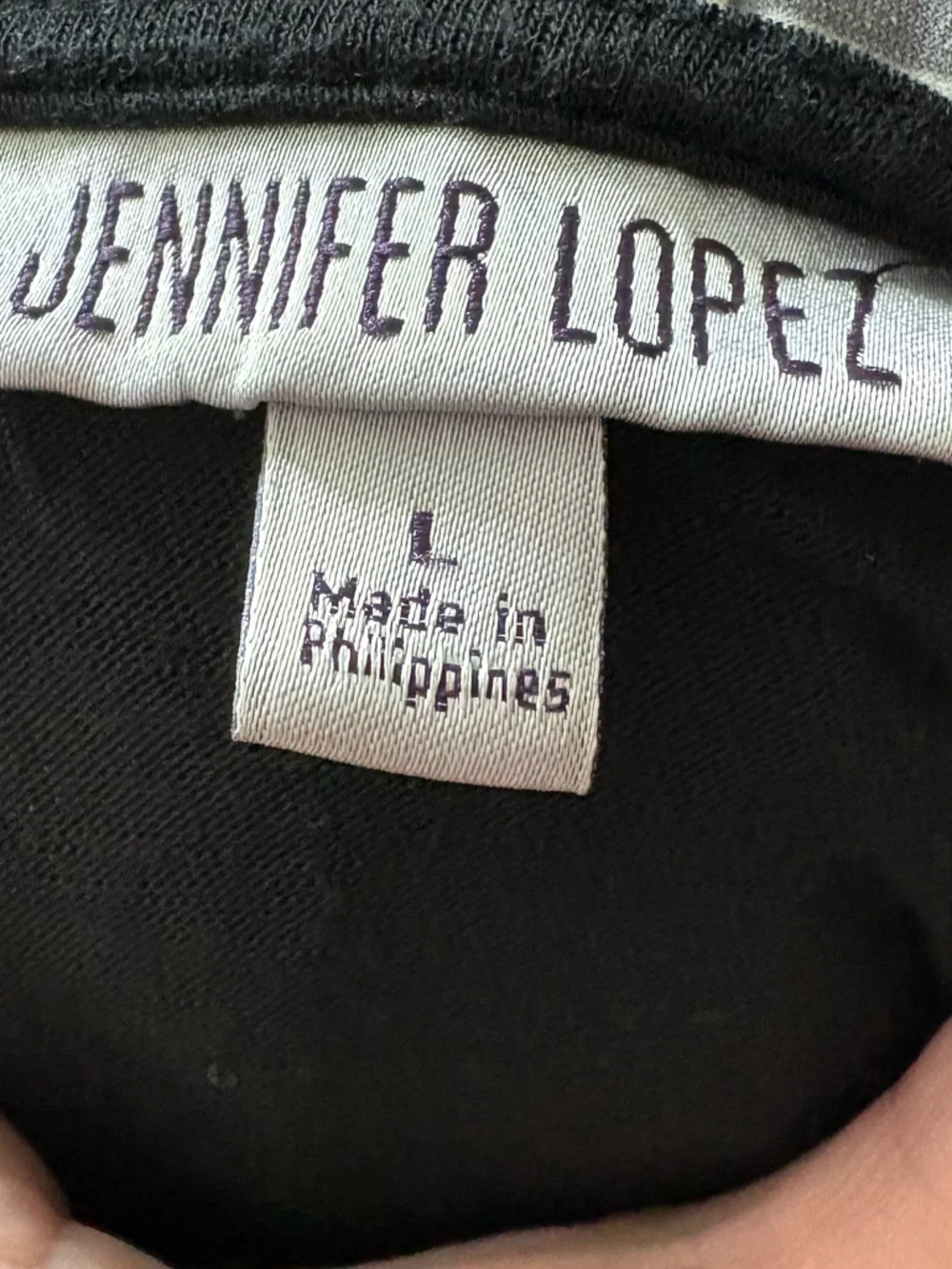 Jennifer Lopez Black Crewneck Top - Picture 3 of 3