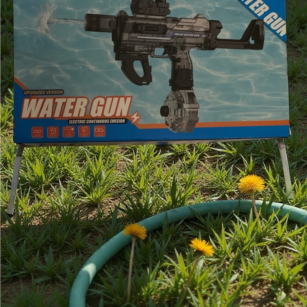 Electric Water Gun - Blue and Gray - Picture 3 of 3