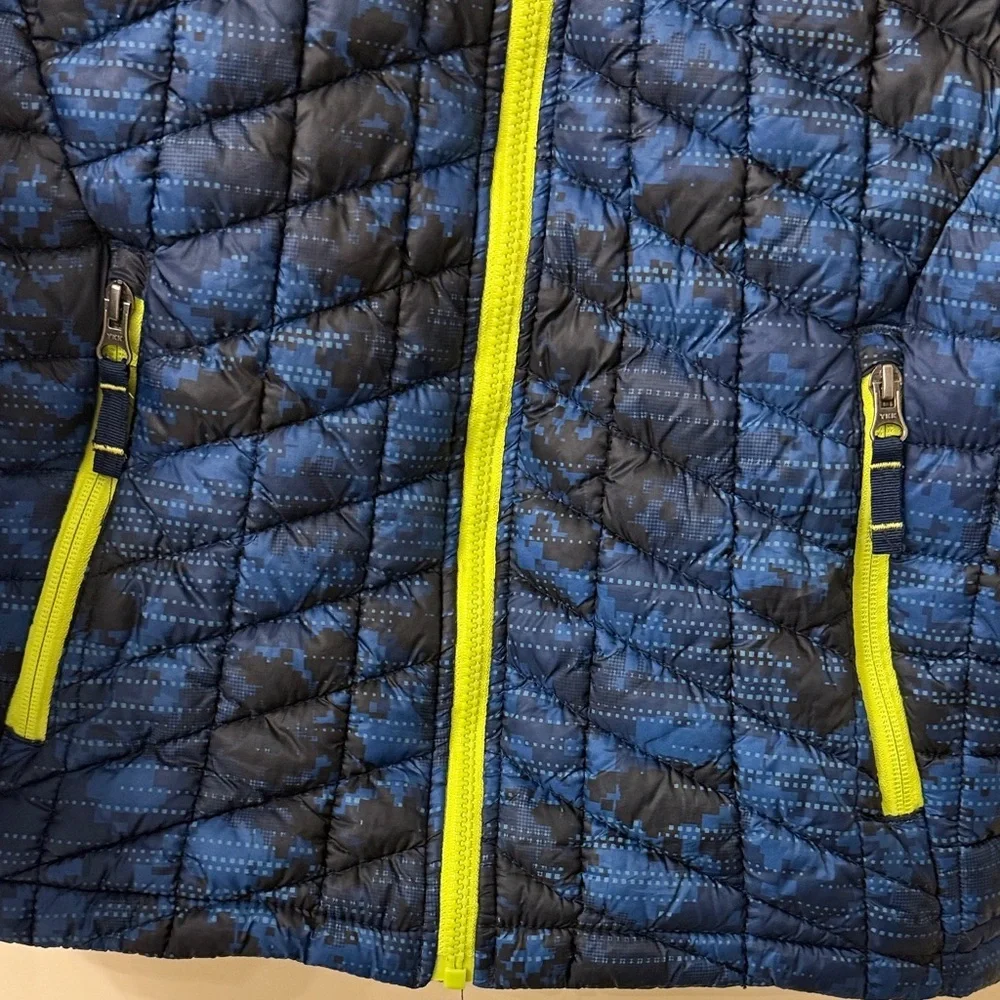 Snozu Navy and Neon Kids Puffer Jacket - Picture 6 of 8