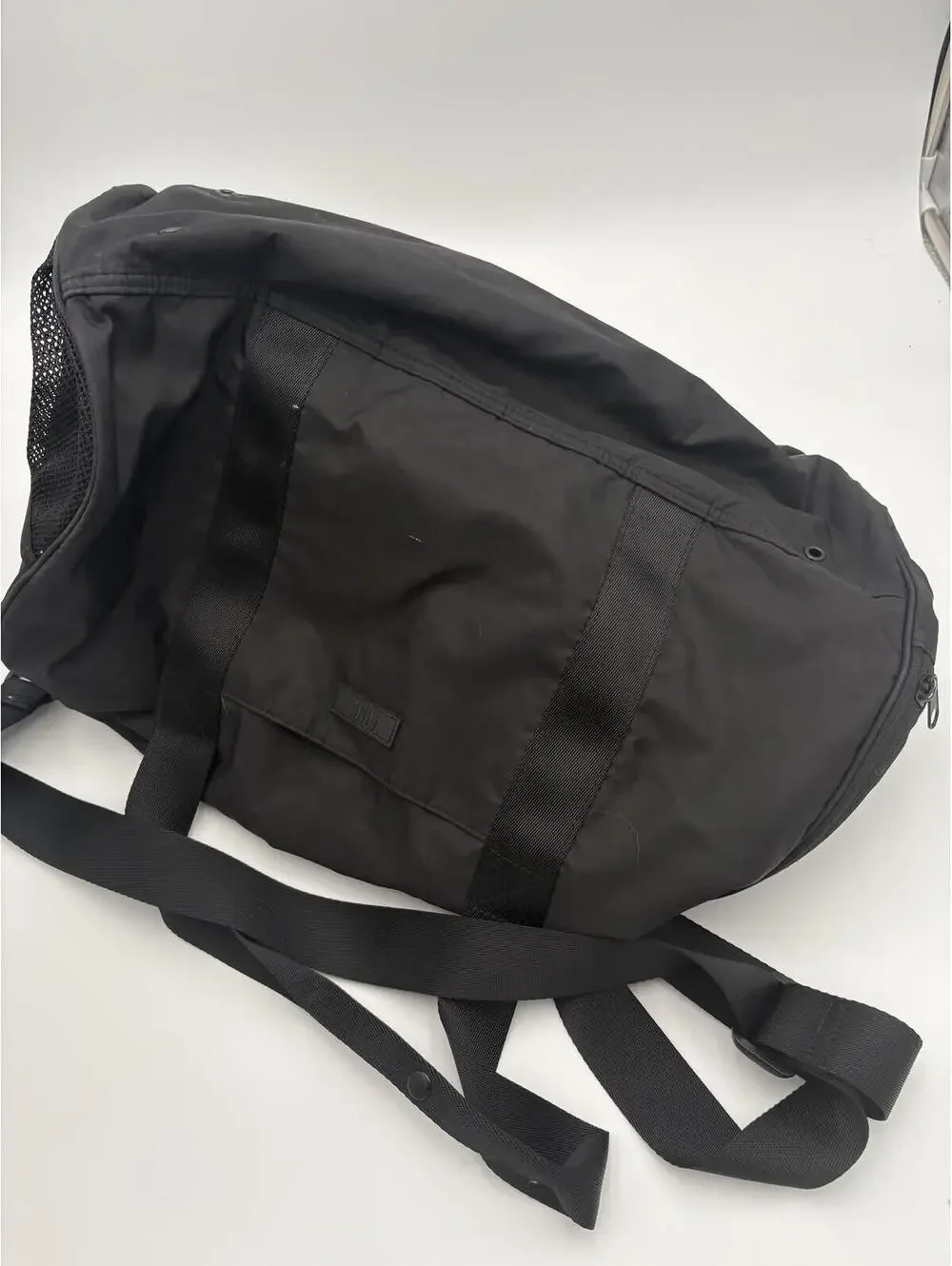Victorias Secret VS PINK Active Black Duffle Bag with Mesh side Pocket s - Picture 5 of 7