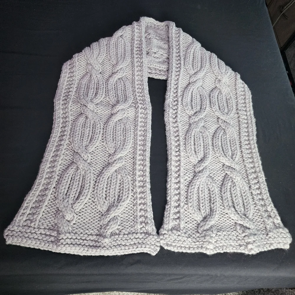 Hand Made Cable Knit Gray Scarf - 100% Merino Wool - Knit By Myself - Picture 7 of 8