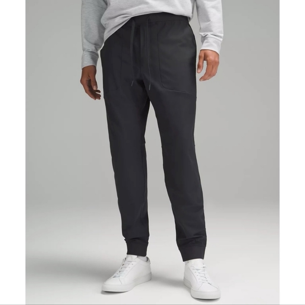 EUC Lululemon ABC Jogger *31" Black‎ size XS