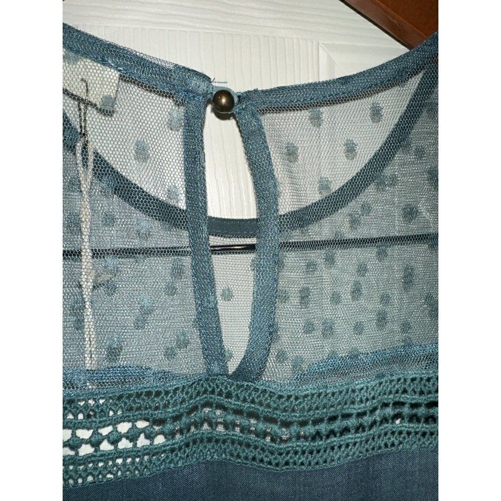 NWT Entro Teal Top Blouse With Lace Detail  Size Small - Picture 9 of 14